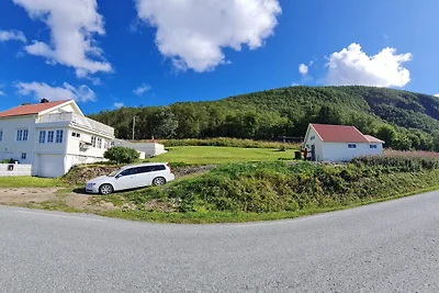 6 osob apartament w Finnsnes-By Traum