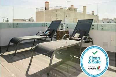 Haus in Lagos mit Dachterrassenblick