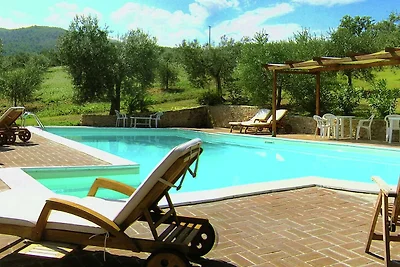 Bauernhaus, 19. Jahrh., mit Jacuzzi in Giano...