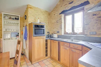 Angenehmes Ferienhaus mit privatem Pool