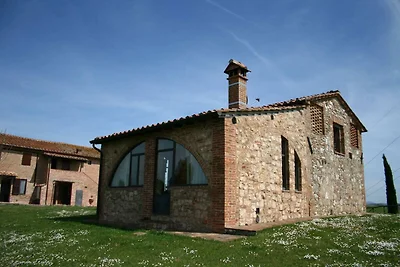Rustikales Bauernhaus mit Terrasse