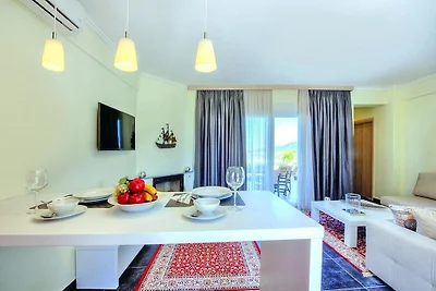 Lussuosa villa sulla penisola di Halkidiki co...