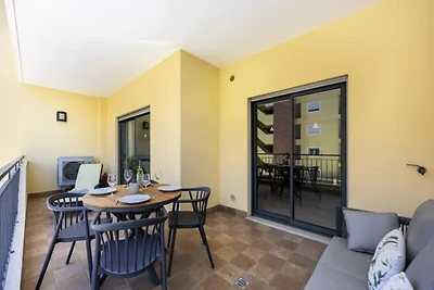 Wohnung in Lagos mit Pools und Fitnessstudio