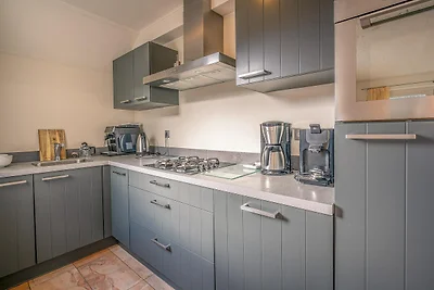 Charmante Villa mit Sauna in der Nähe von De...