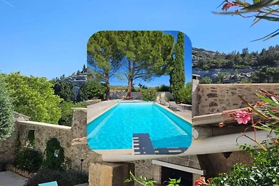 Mas de L' Embeli mit Pool