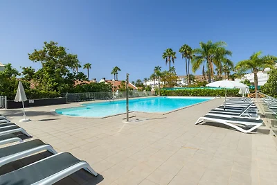 Modernes Familiendomizil mit Pool in Pasito...
