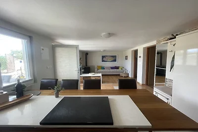 Ferienhaus in Sutivann mit Schwimmbecken
