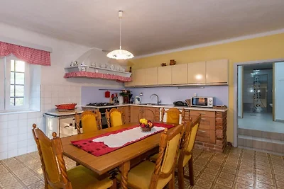 Villa a Šušnjevica con piscina