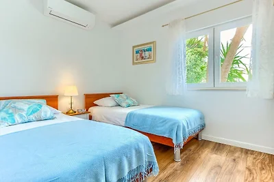 Villa mit 2 Schlafzimmer