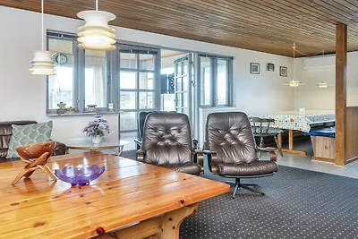 10 Personen Ferienhaus in Harboøre-By Traum