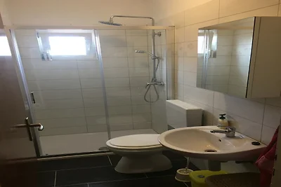 Apartment Angie - Three Bedroom Apartment wit...