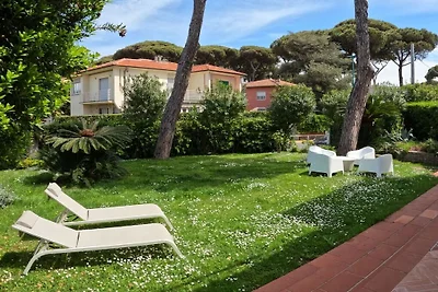 Villa in Tirrenia Pisa met Wifi