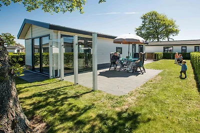 Modern chalet met vaatwasser in Noordwijk