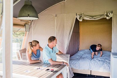 Hütte auf einem Campingplatz in Strandnähe