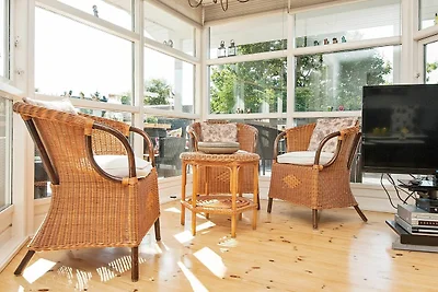 Refugio junto al mar con Columpio -- By Traum...