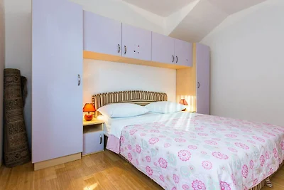 Standard Two Bedroom Apartment with Terrace (...