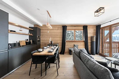 Silver Lodge Residence - B