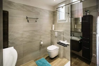 Hהuser & Villen f�r 8 Personen