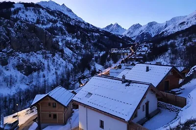 Chalet in Valloire mit Sauna und Whirlpool