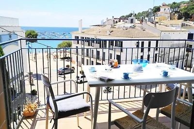 Duplex sulla tranquilla spiaggia di Llafranc