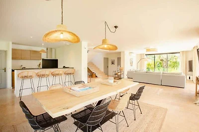 Elegantes Haus - Klimaanlage - 5 Schlafzimmer...
