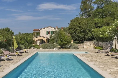 Villa in Koromacno mit Barbecue und Wifi