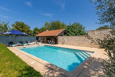 Villa a Marčana con piscina