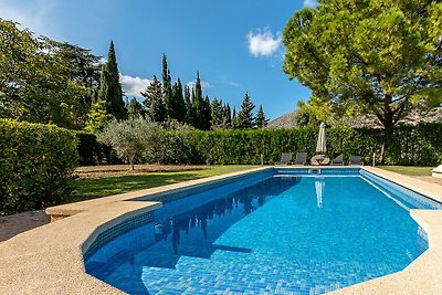 Villa in Pollensa mit Gemeinschaftspool