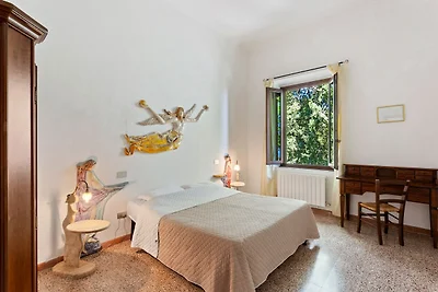 Hübsches Ferienhaus in Pisa mit Terrasse