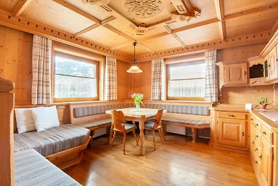 Chalet con terrazza panoramica a Zell am...