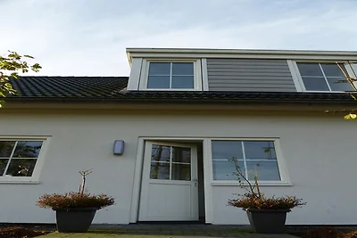 Geräumige Villa in ruhigem Ferienpark