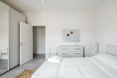 Wohnung in Bologna mit Balkon und Parken