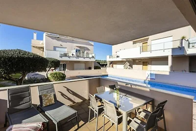 Appartement in Burgau met zwembad en balkon