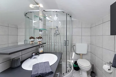 Apartments Roda - Comfort One Bedroom Apartme...