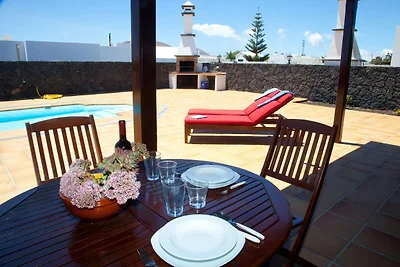 Geräumige Villa in San Bartolomé mit...