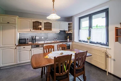 Ferienhaus in B�llingen mit Garten