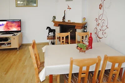 Schönes Ferienhaus mit umzäunten Garten,...