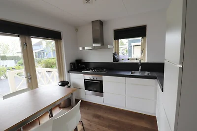 Bungalow w Południowej Holandii nad Wodą