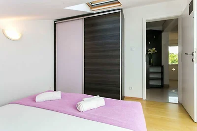 Apartment Marlo - Two-Bedroom Apartment with ...