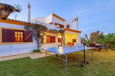 Villa mit privatem Pool in Südlage