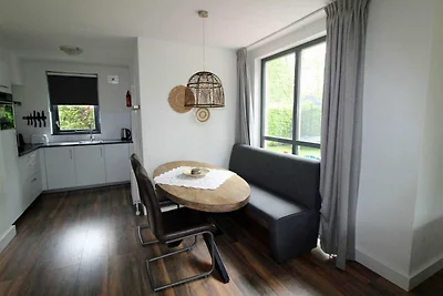 Bungalow luminoso in un tranquillo parco