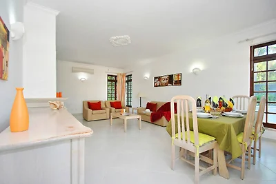 Villa ad Almancil con piscina privata