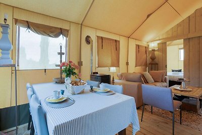 Tenda lodge a Pittem con veranda e barbecue