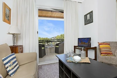 4-bedroom apartment with sea views