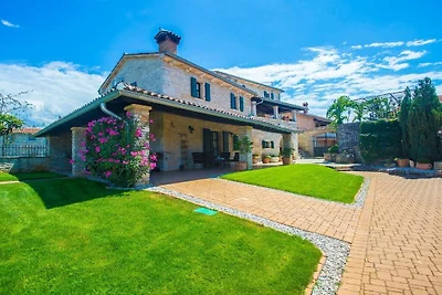 Villa a Sveti Lovreč con piscina