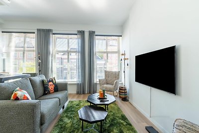 Modern verbouwd appartement in hartje Sneek