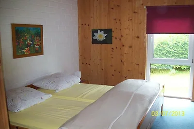 Schöner Doppelbungalow mit Terrasse im Ferien...