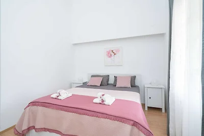 Holiday Home Majkovi - Three Bedroom Holiday ...