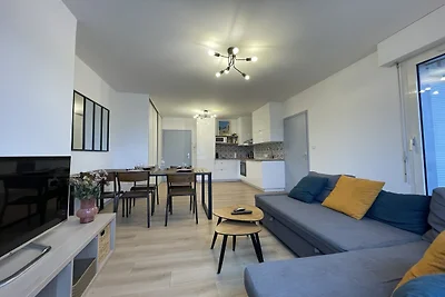 Helles urbanes Refugium mit Balkon