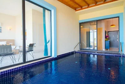 Villa in Kalkan mit Schwimmbecken